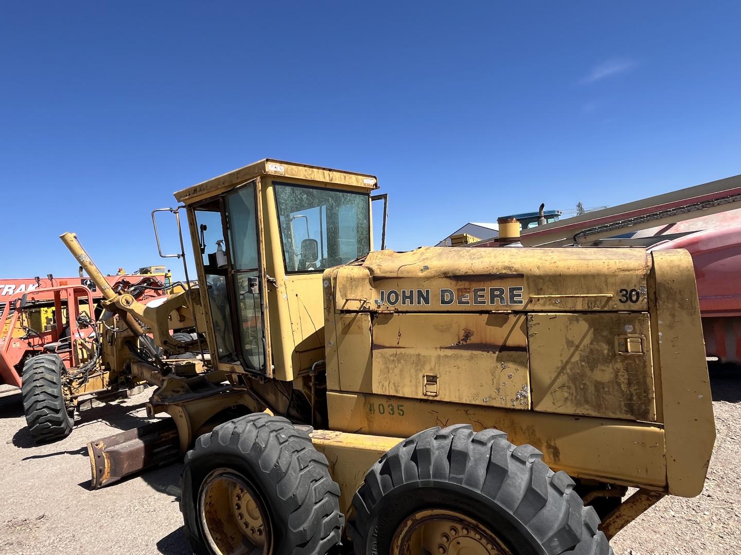 ./imagenes/INVOICE/2019/17644/MOTOCONFORMADORA JOHN DEERE 772BH (10).JPG